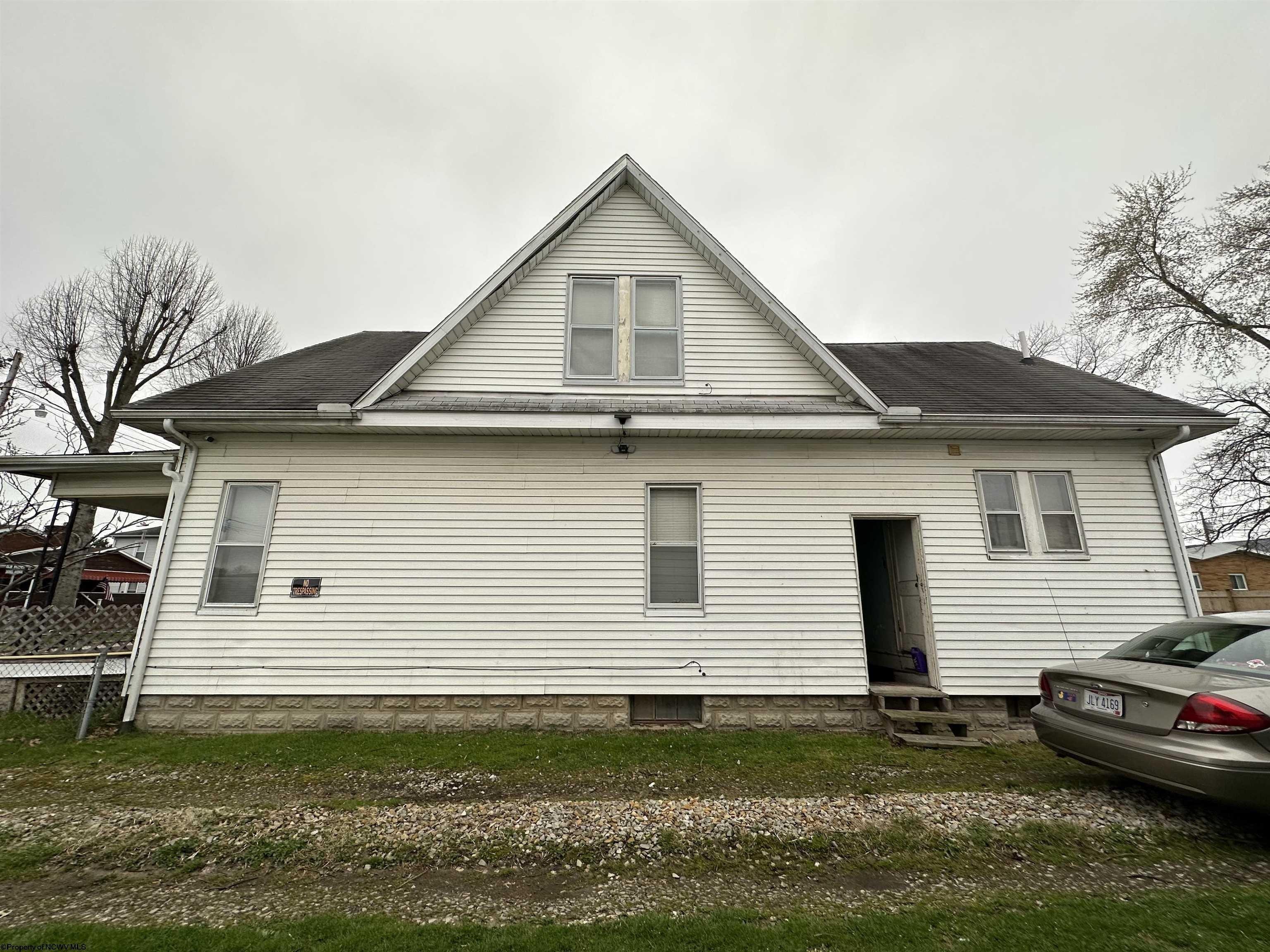 Dickel Ave, Parkersburg, WV 26101