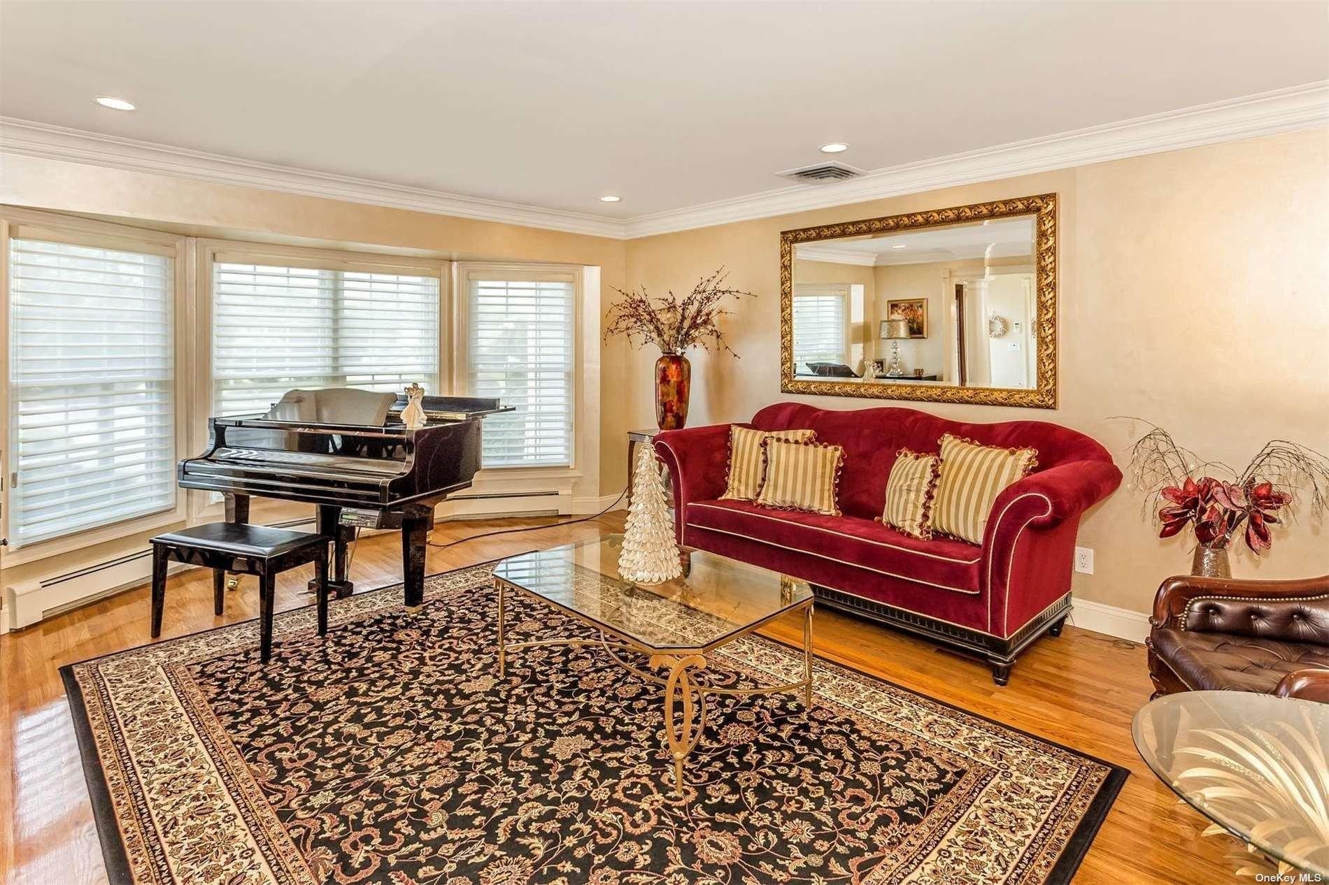 Bay Dr, Massapequa, NY 11758