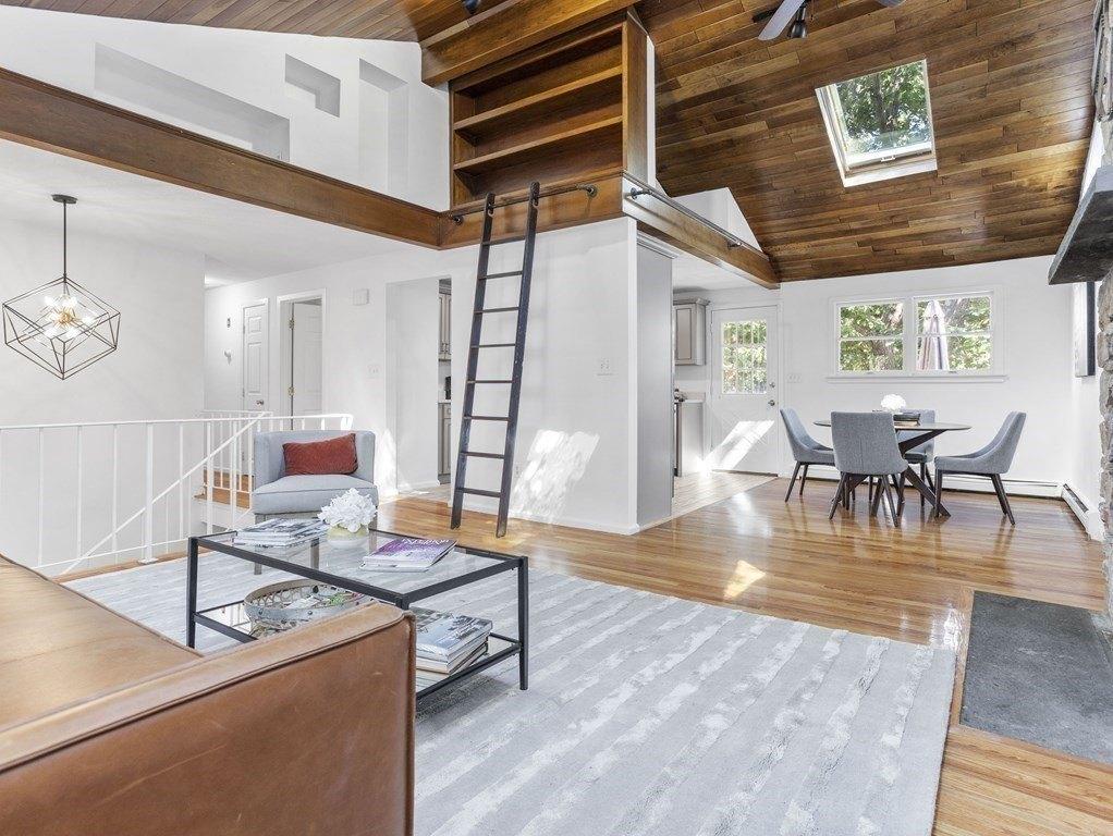 Everlyn Ave, Medford, MA 02155
