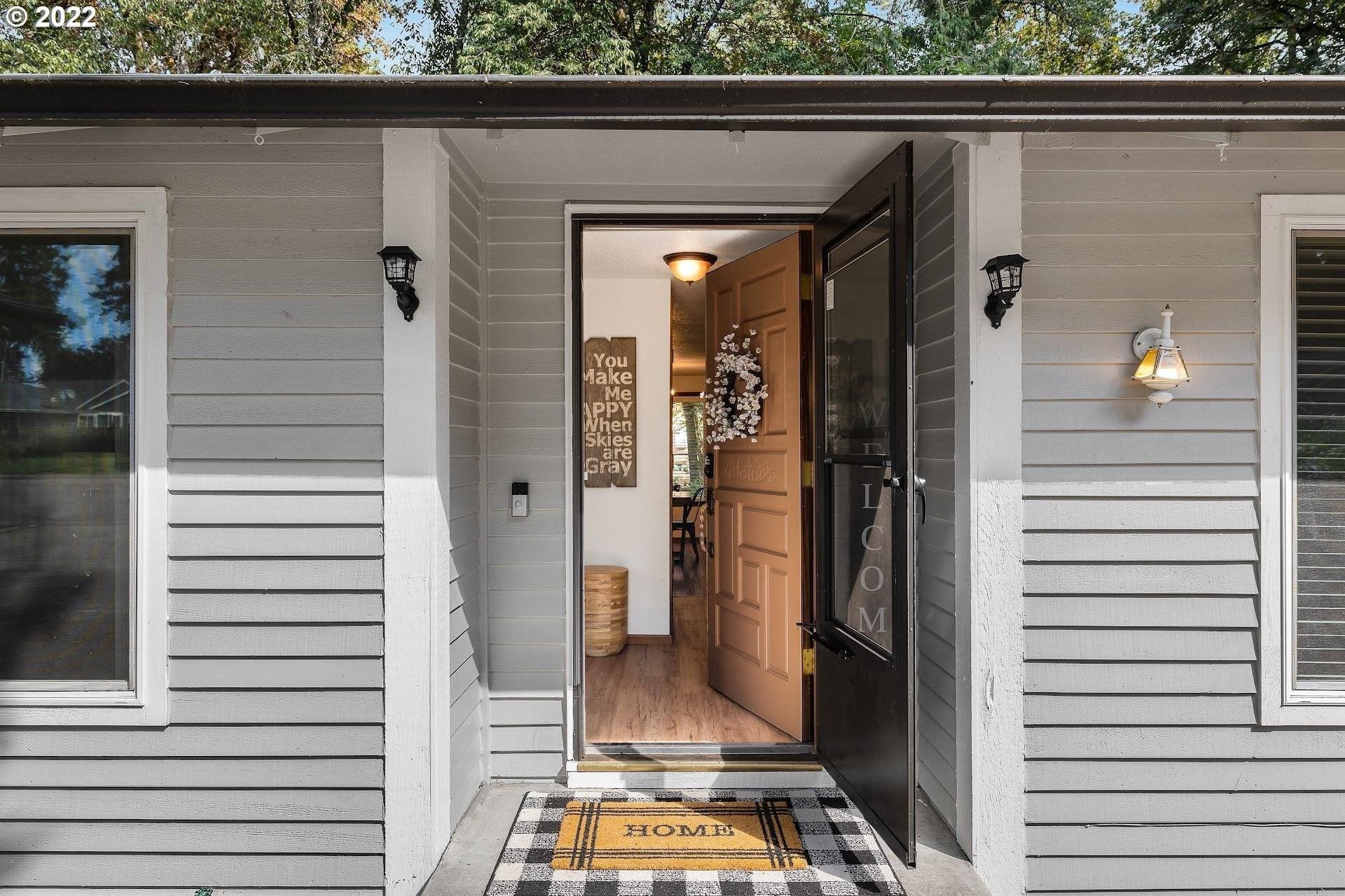 Lamont Ct, Lake Oswego, OR 97035