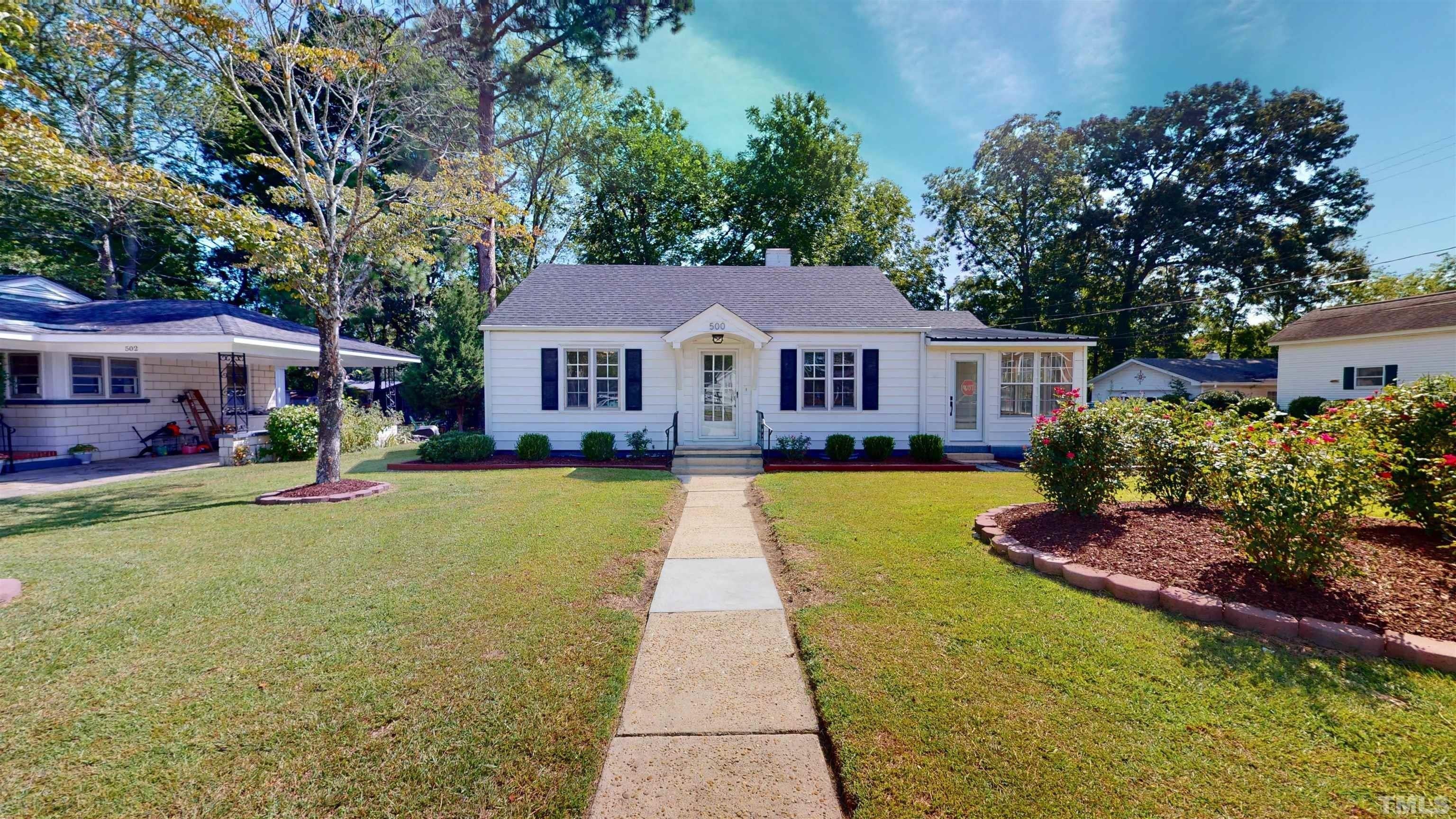 N Main St, Four Oaks, NC 27524