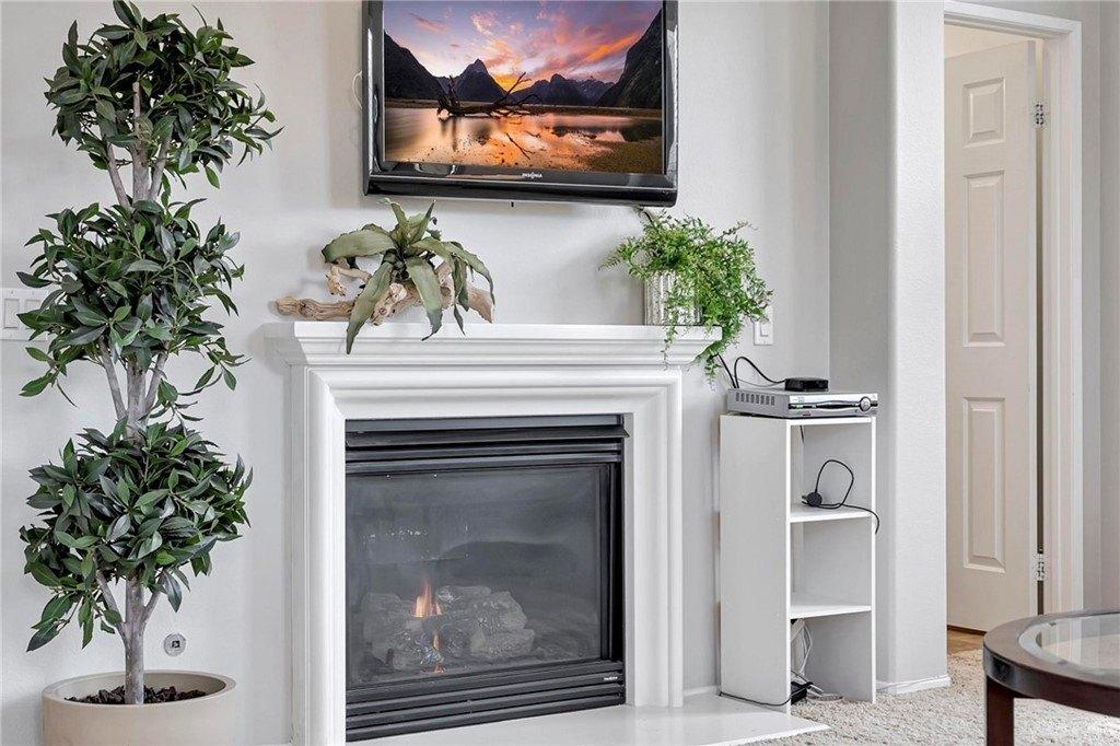 Cristal Ln, Eastvale, CA 91752