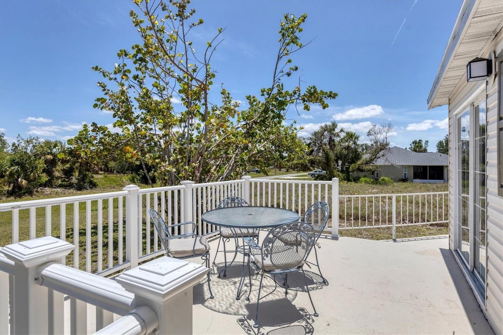 Daffodil Ter, Punta Gorda, FL 33983