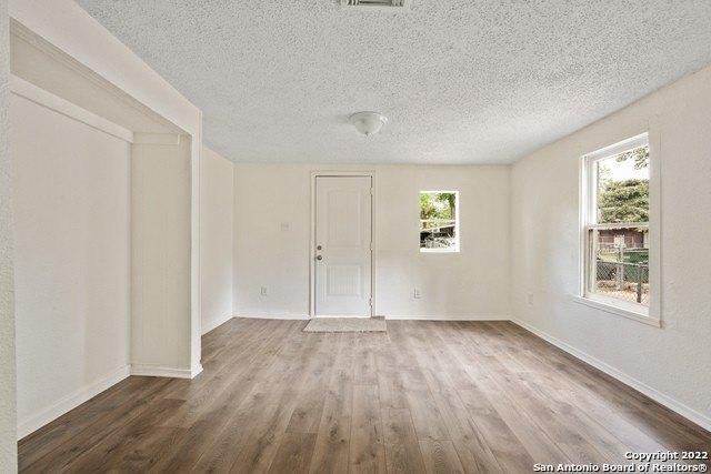 S San Manuel St, San Antonio, TX 78237