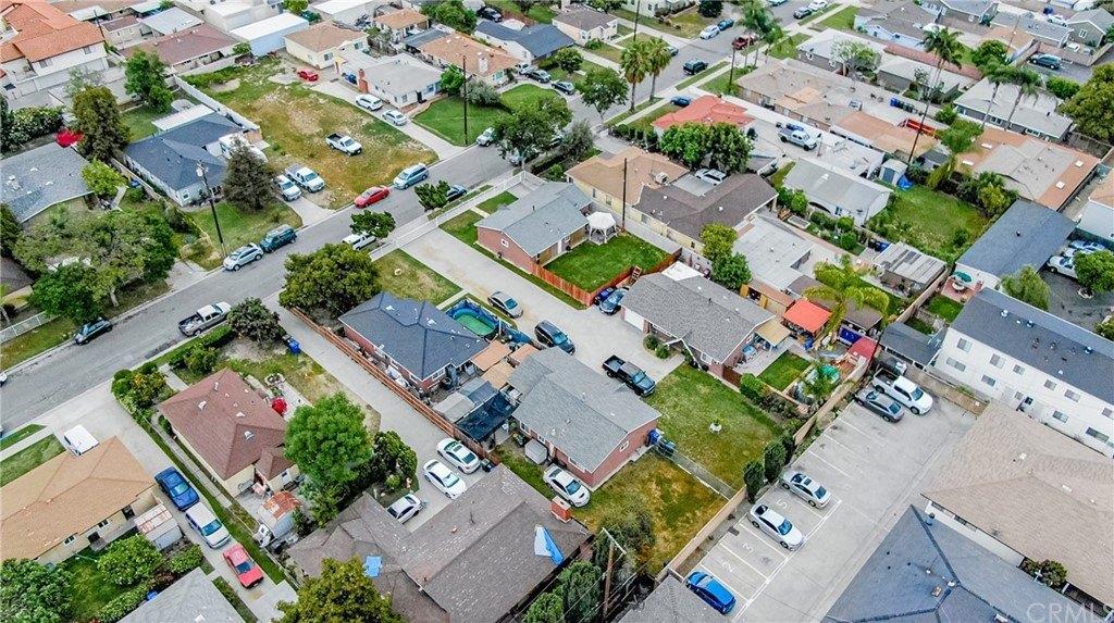 Adenmoor Ave, Downey, CA 90241