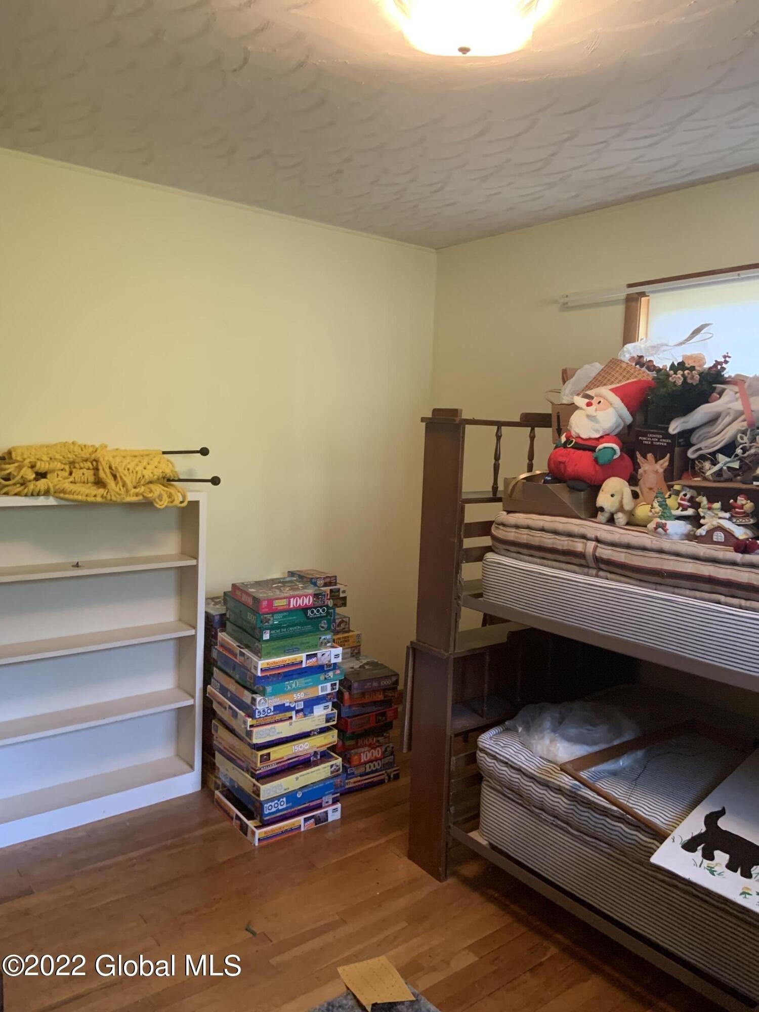 Suncrest Ter, Oneonta, NY 13820