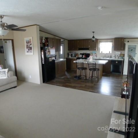 Gregory Dr, Hamptonville, NC 27020