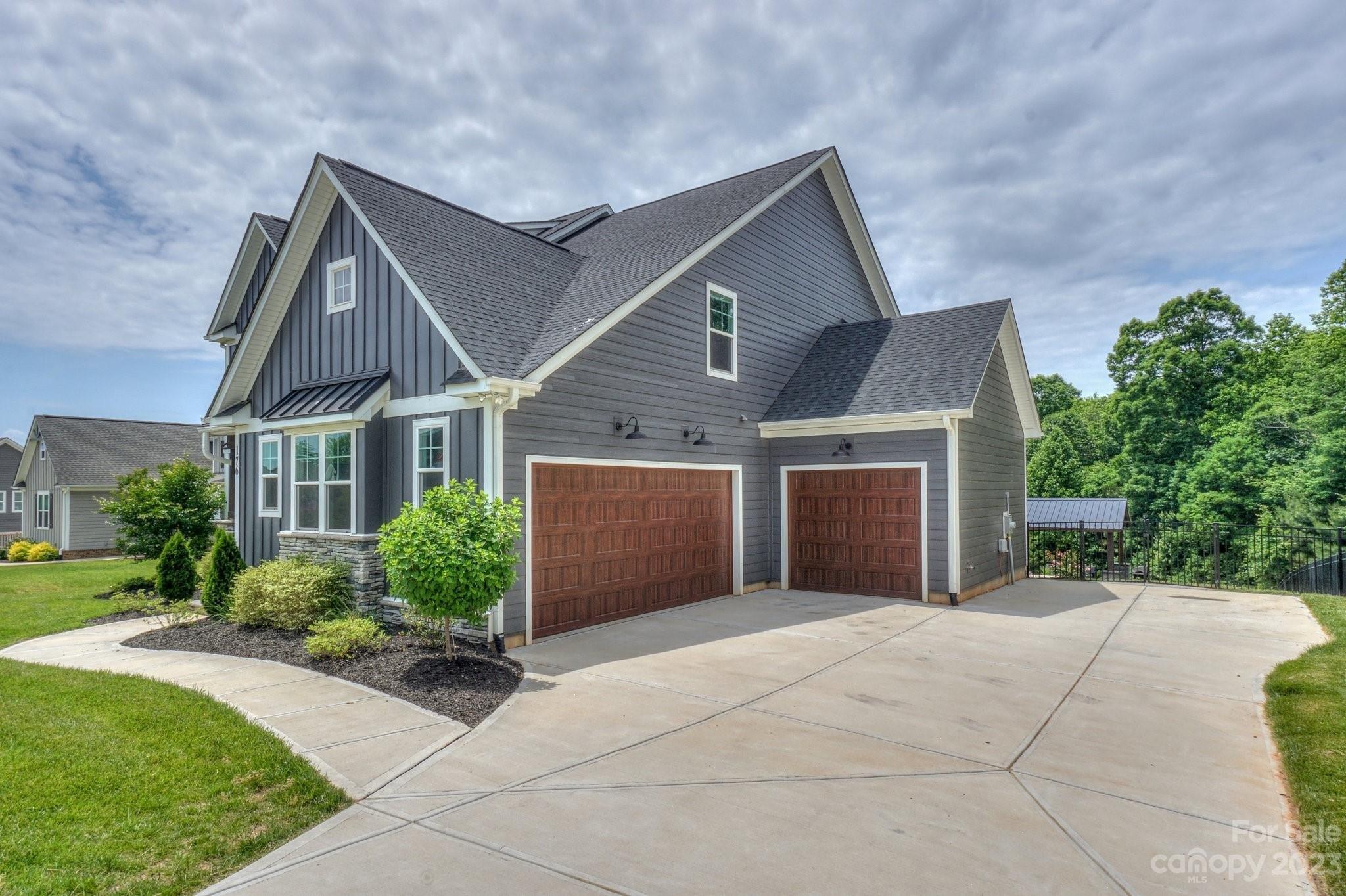 Hidden Meadows Dr, Mooresville, NC 28117