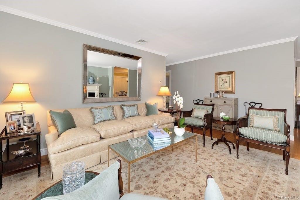 Martling Ave, Tarrytown, NY 10591