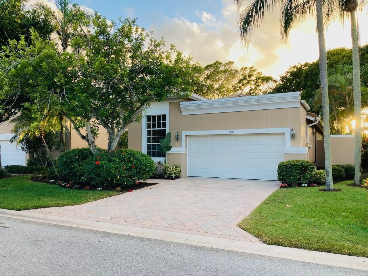 Carlton Golf Dr, Wellington, FL 33449