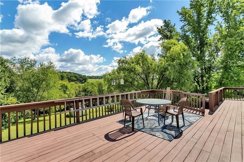 Forrest Hill Rd, Industry, PA 15052
