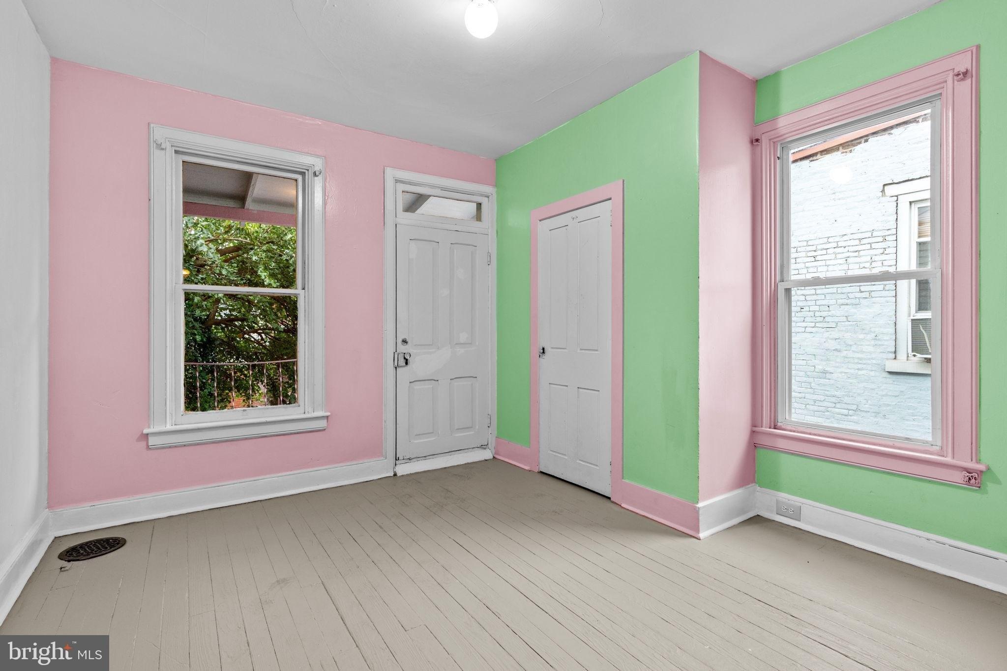 S 11th St, Lebanon, PA 17042
