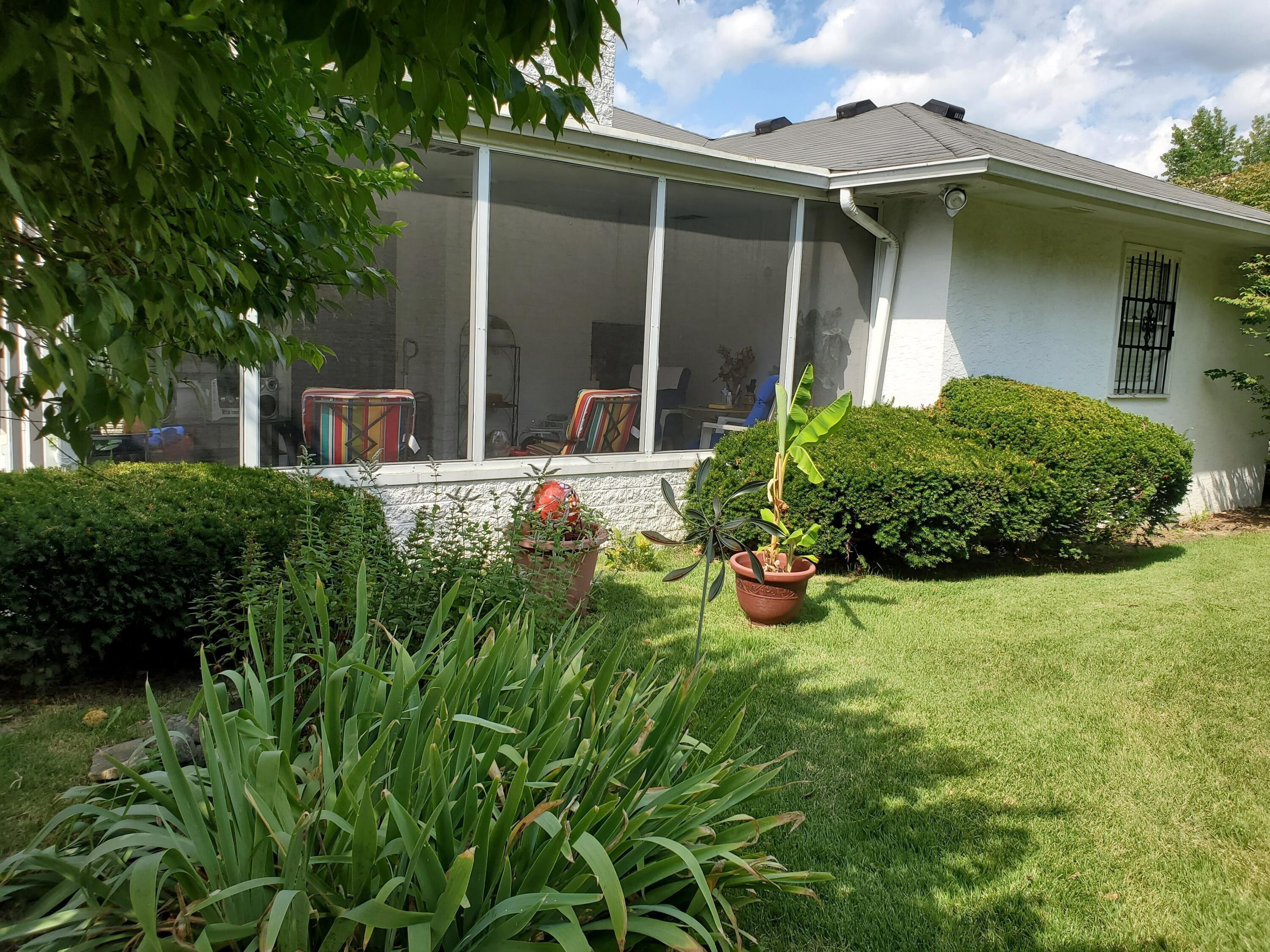 Halleck Dr, Columbus, OH 43209