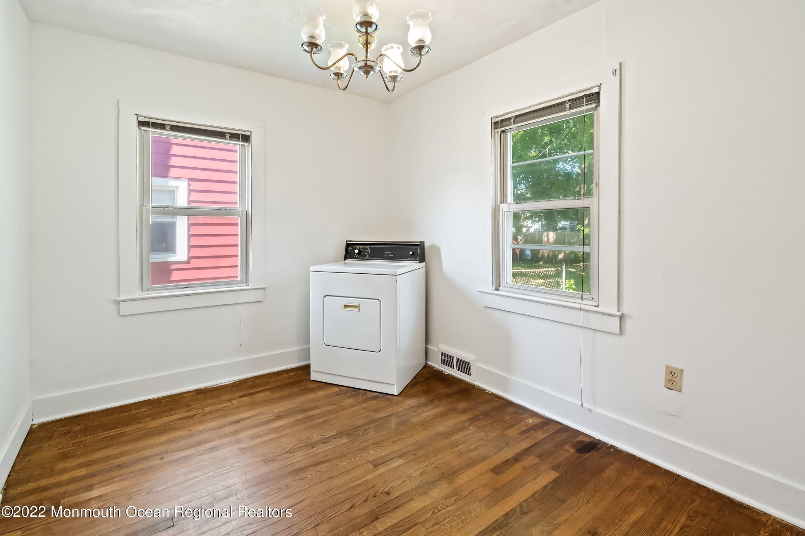 Taylor Ave, Neptune, NJ 07753