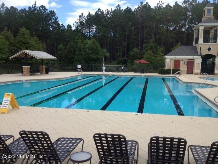 Glasgow Dr, Saint Johns, FL 32259
