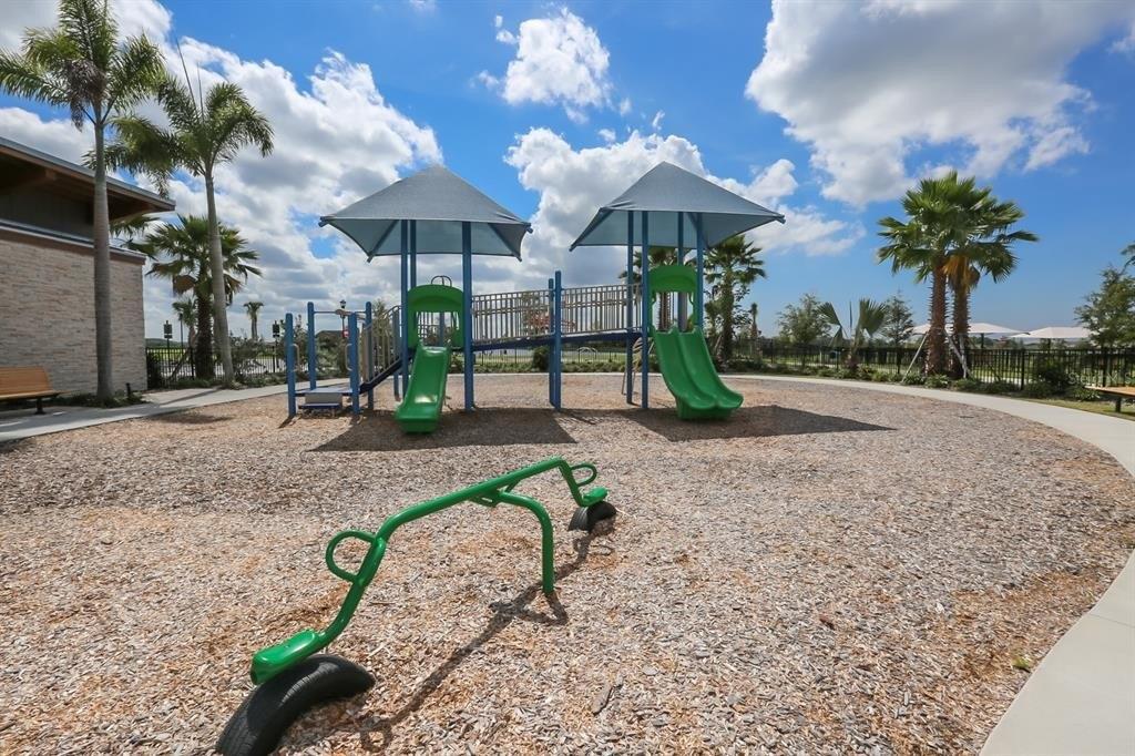 Sunsail Pl, Apollo Beach, FL 33572