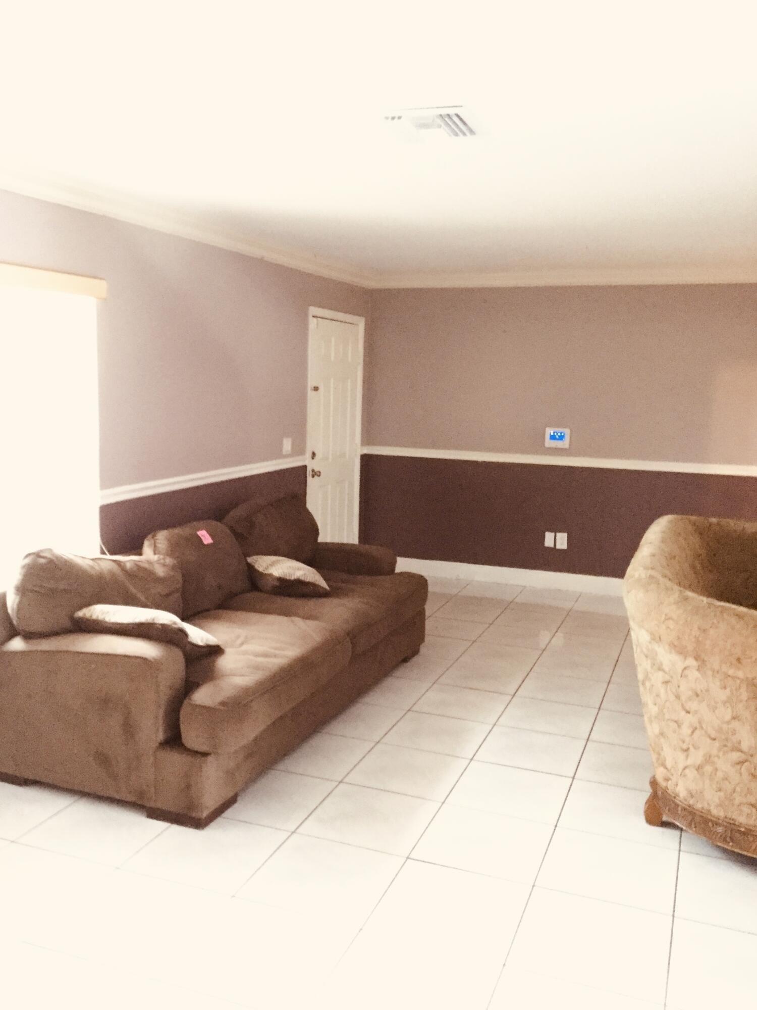 Marbella Rd N, West Palm Beach, FL 33417