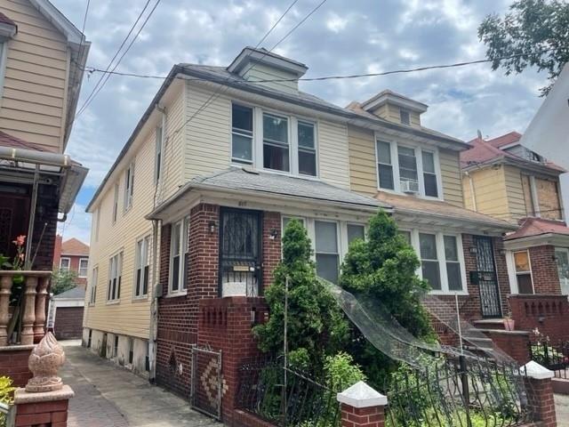 E 45th St, Brooklyn, NY 11203