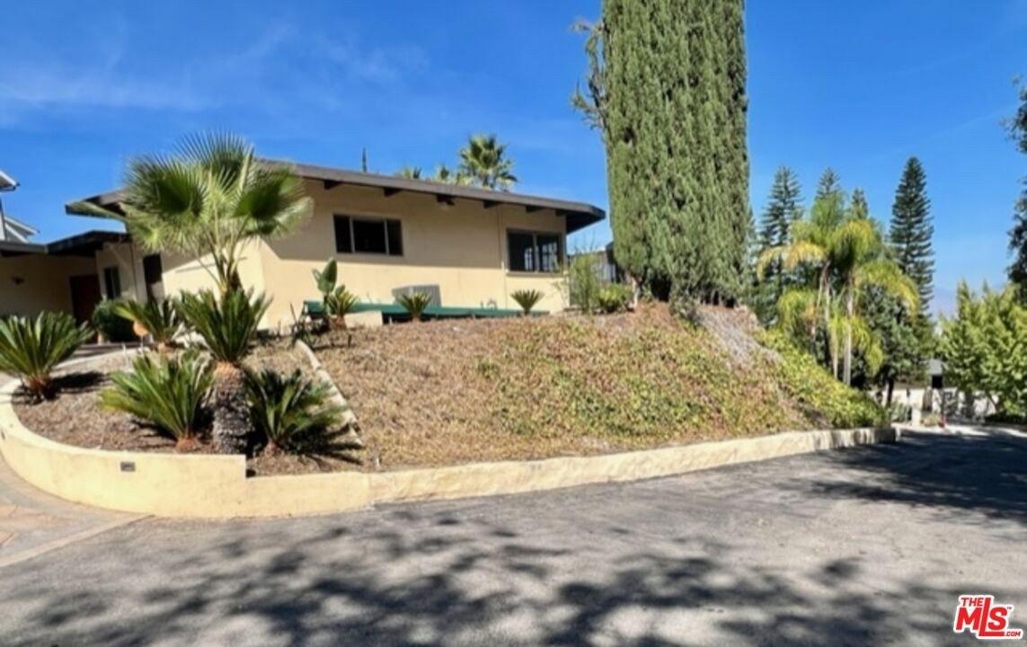 Wrightwood Dr, Studio City, CA 91604