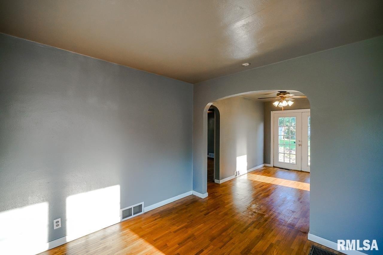 E Cherry Ridge Rd, Peoria, IL 61614