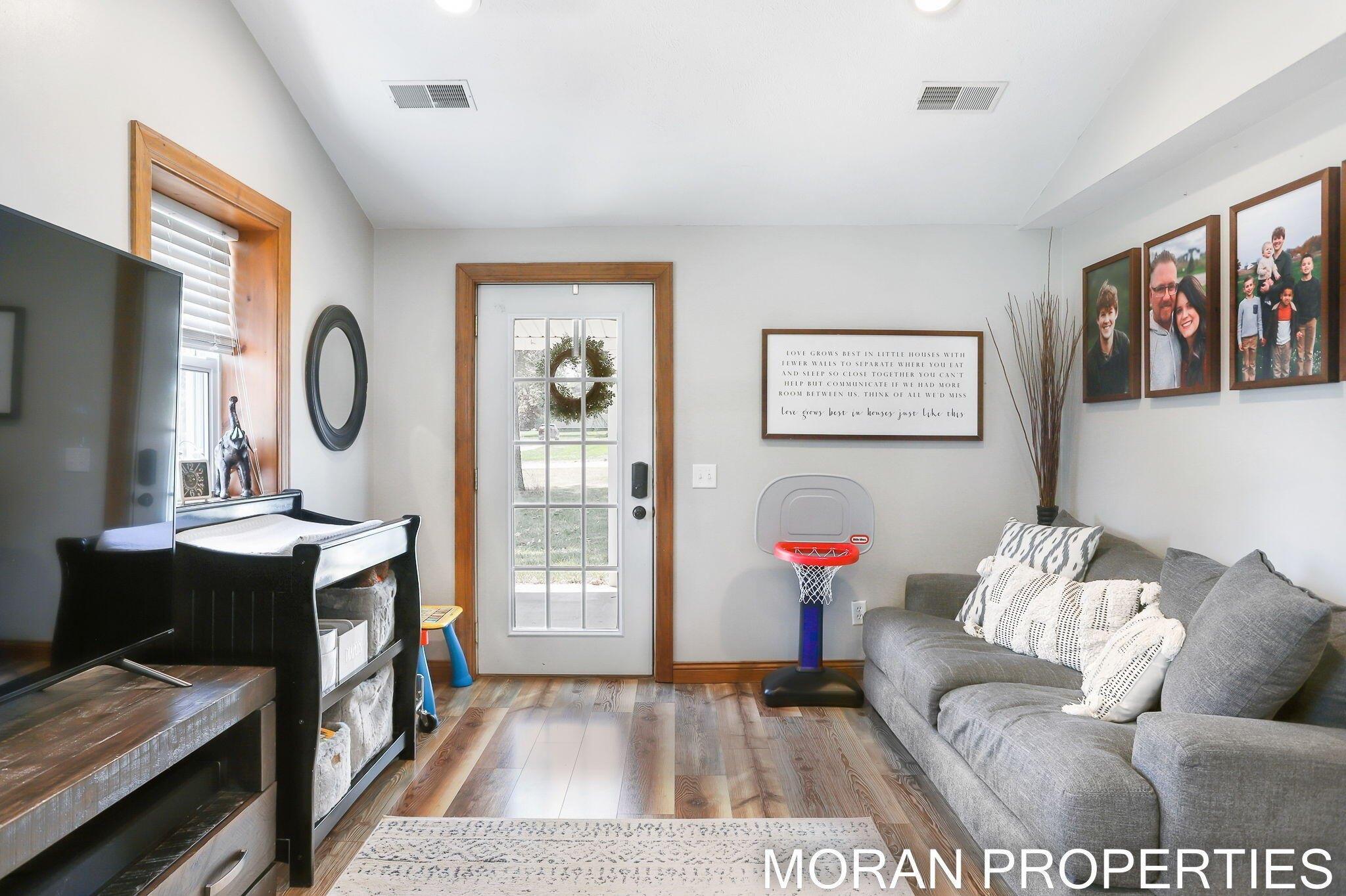 East St, Coopersville, MI 49404