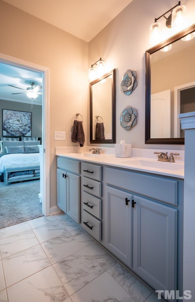 Satinwood Dr, Clayton, NC 27520