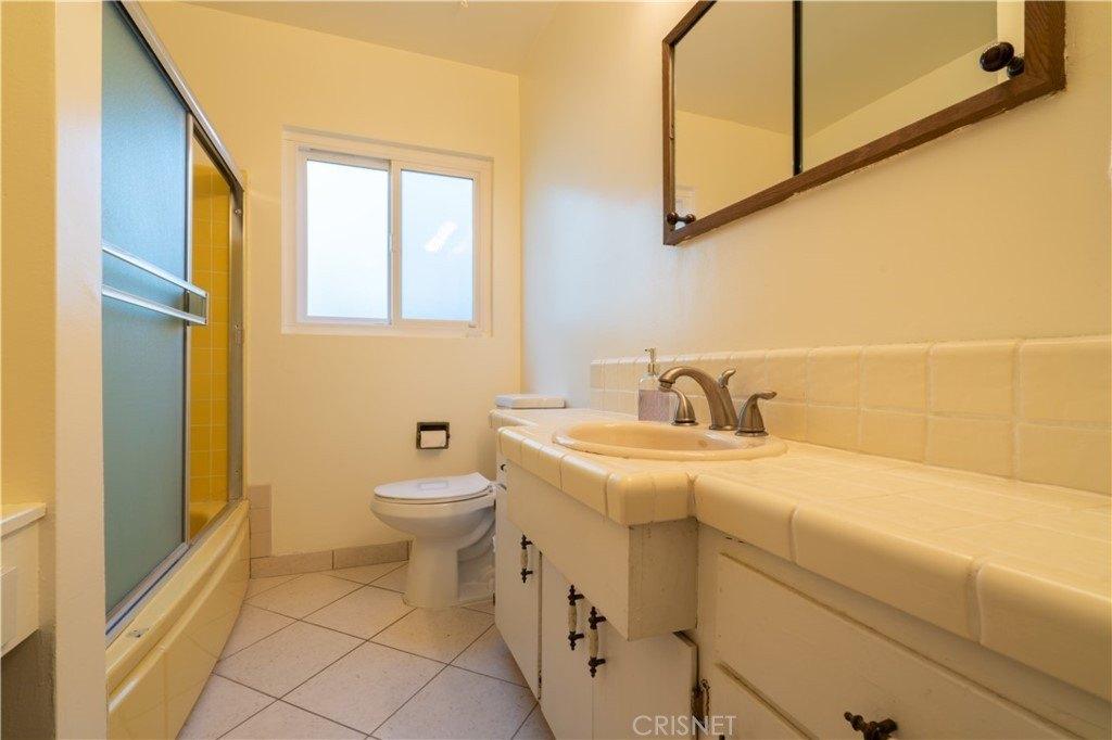 Kalisher St, Granada Hills, CA 91344