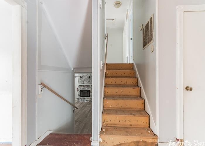 Marble Ct, Little Rock, AR 72212