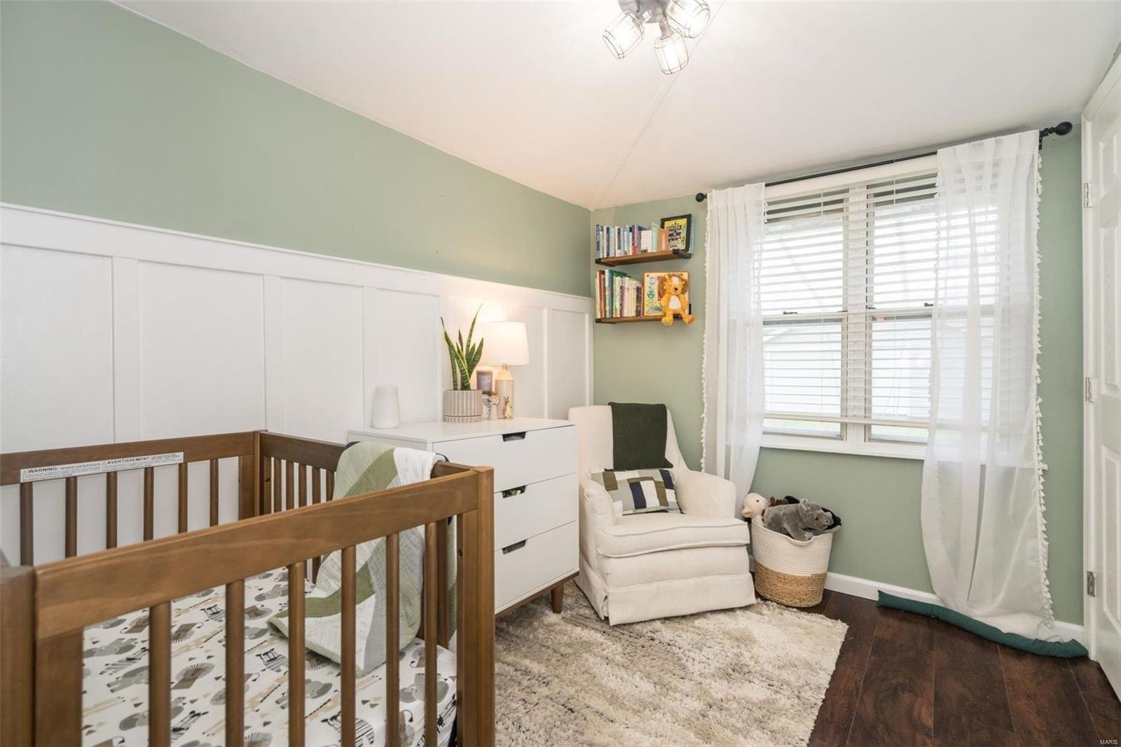 Lindenwood Pl, Saint Louis, MO 63109