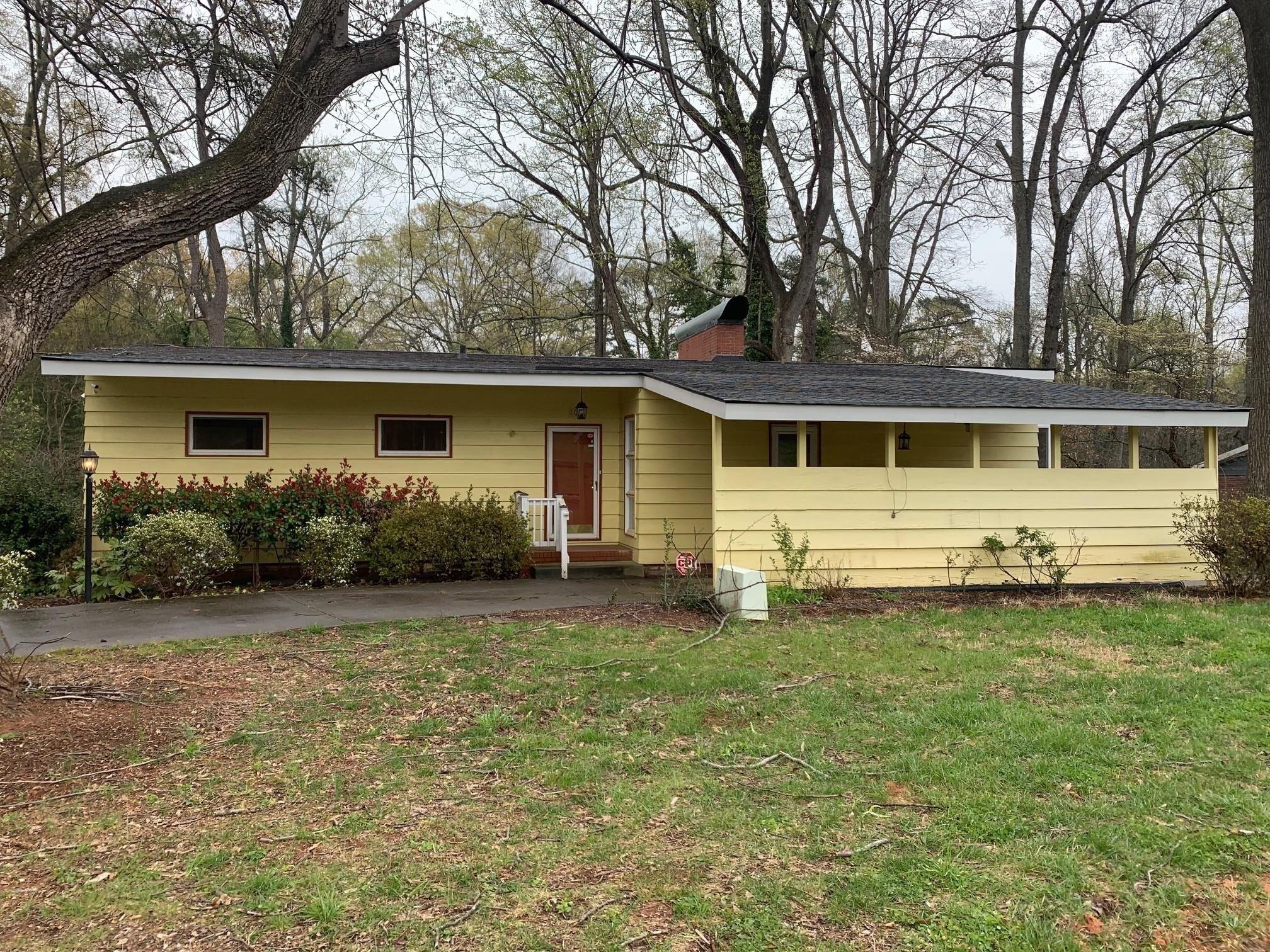 Hillside Dr, Davidson, NC 28036