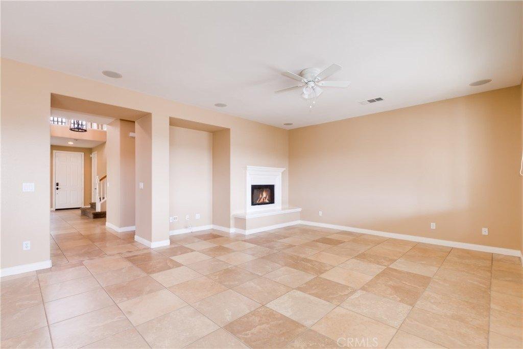 Via Del Renal Ct, Lake Elsinore, CA 92532