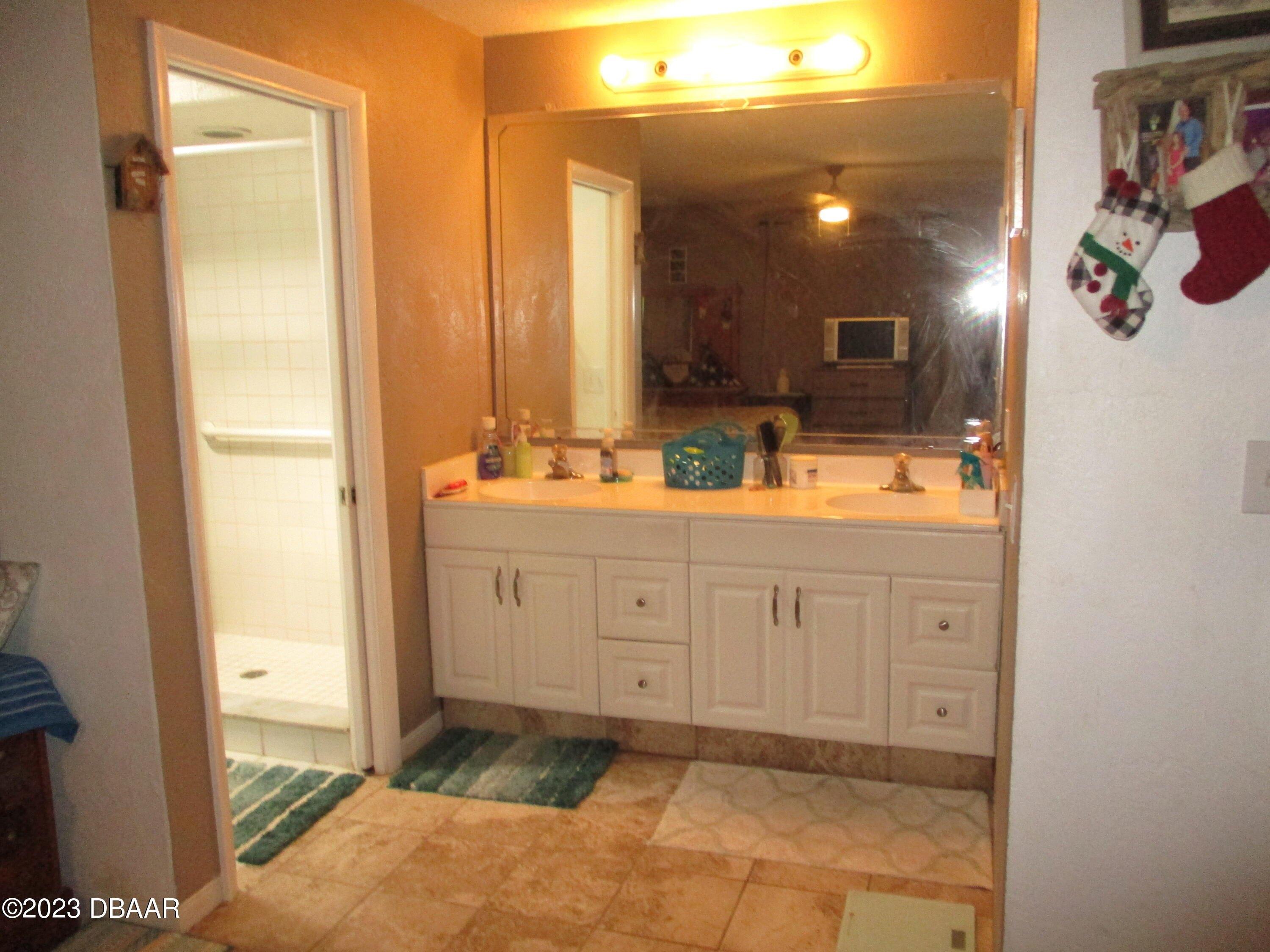 Hamlin Dr, South Daytona, FL 32119