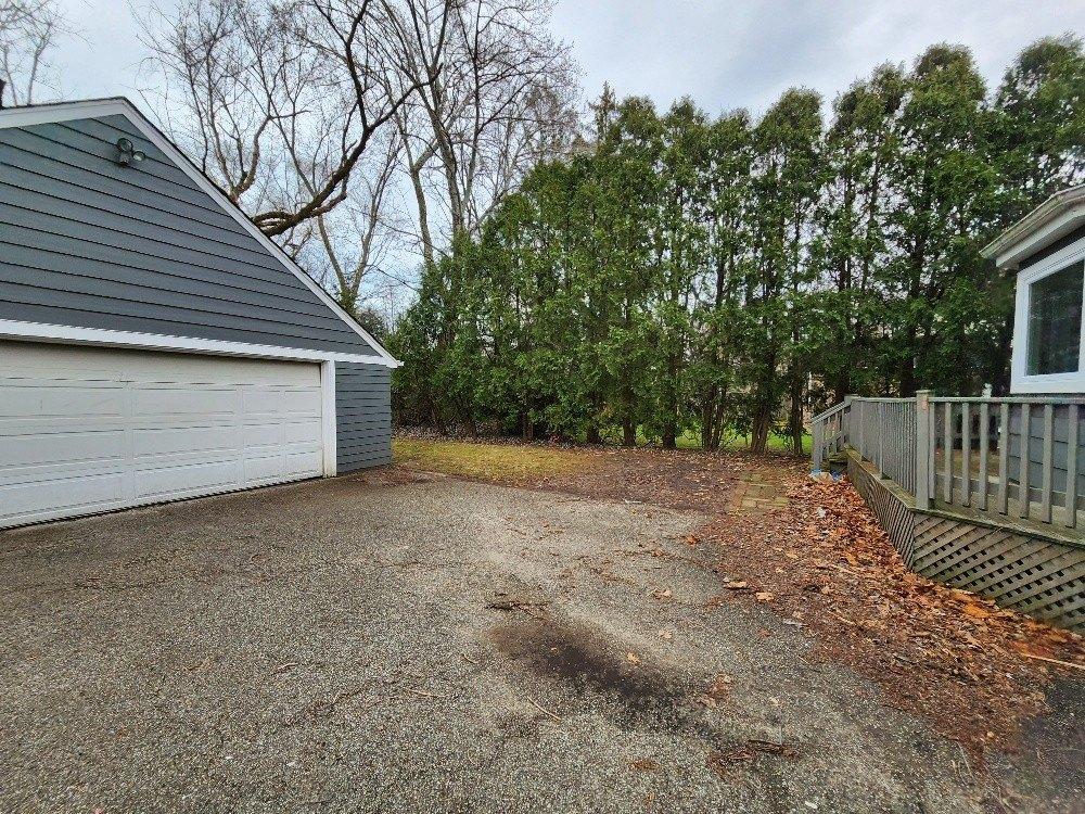 Beverly Pl, Highland Park, IL 60035