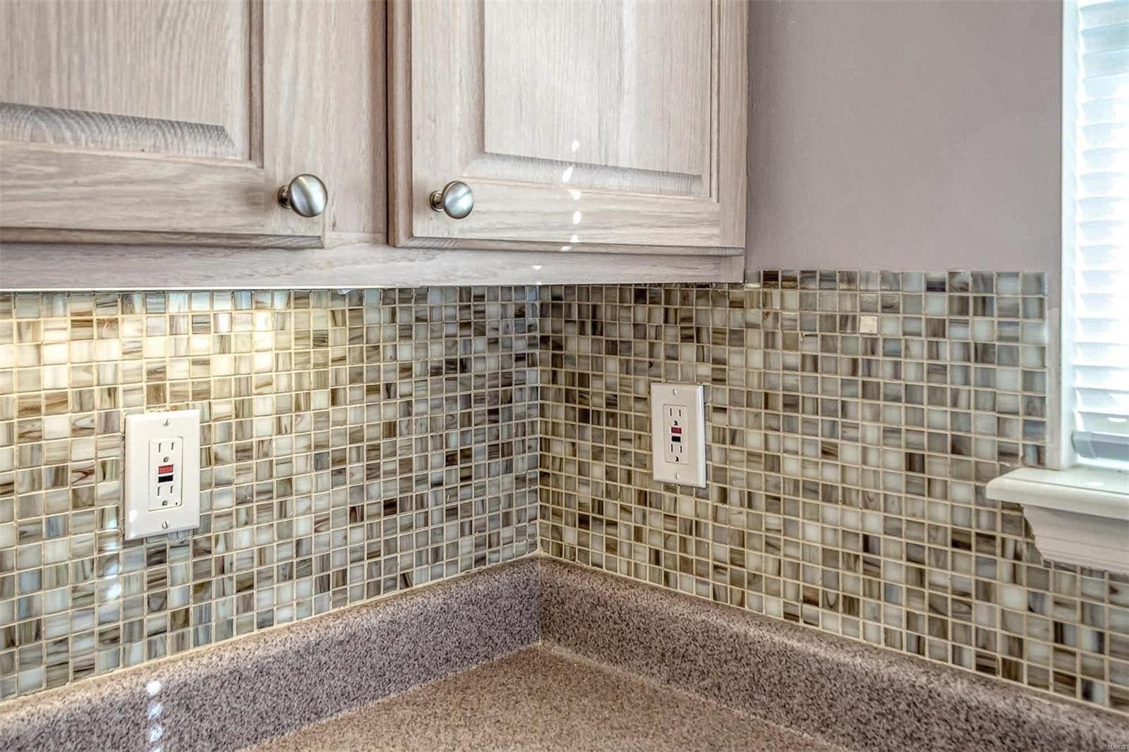 Emerald Green Dr, Wentzville, MO 63385