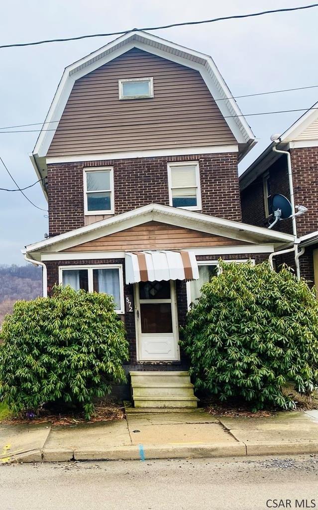 Corinne Ave, Johnstown, PA 15906