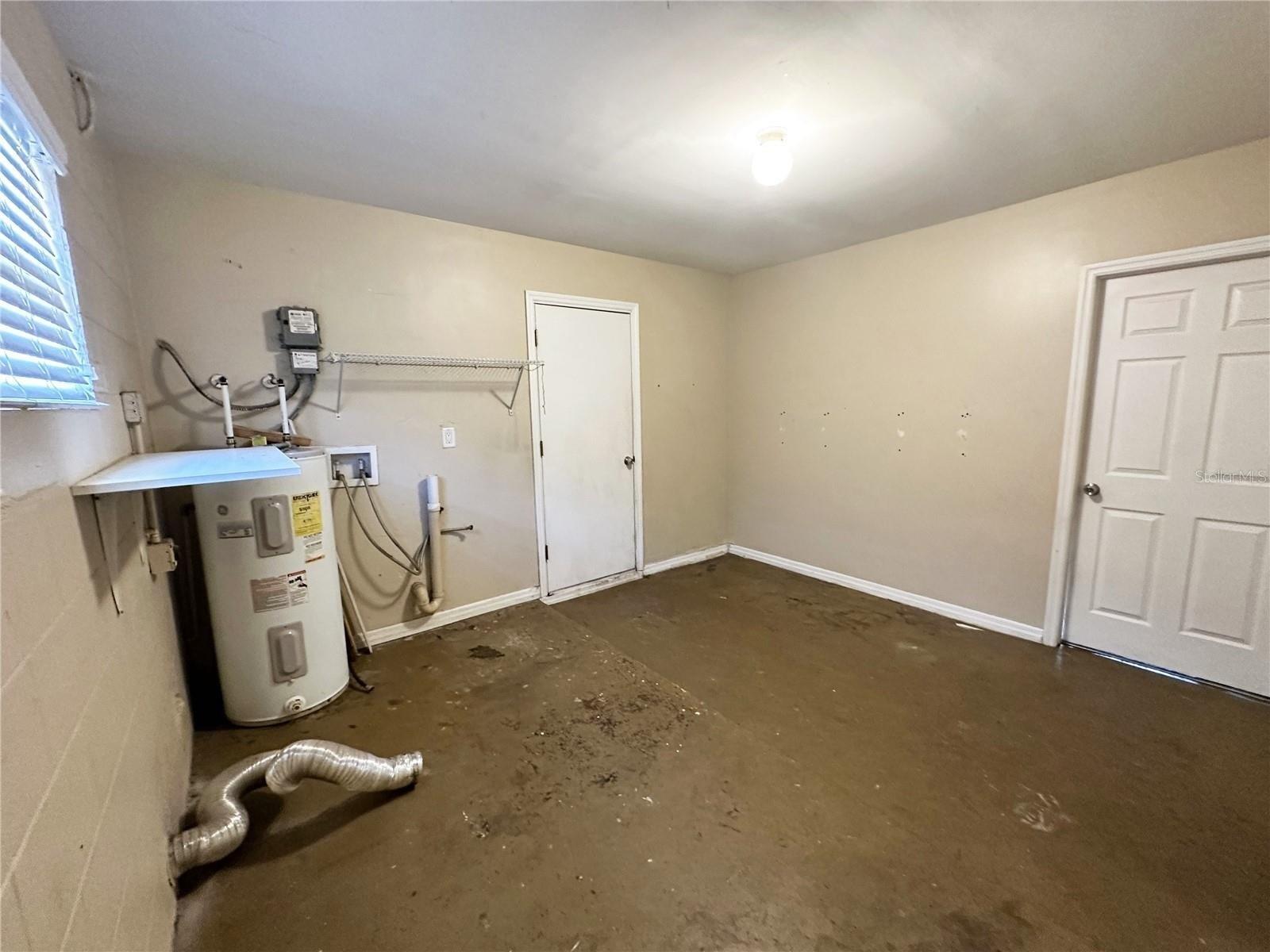 Ormond Ave, Apopka, FL 32703