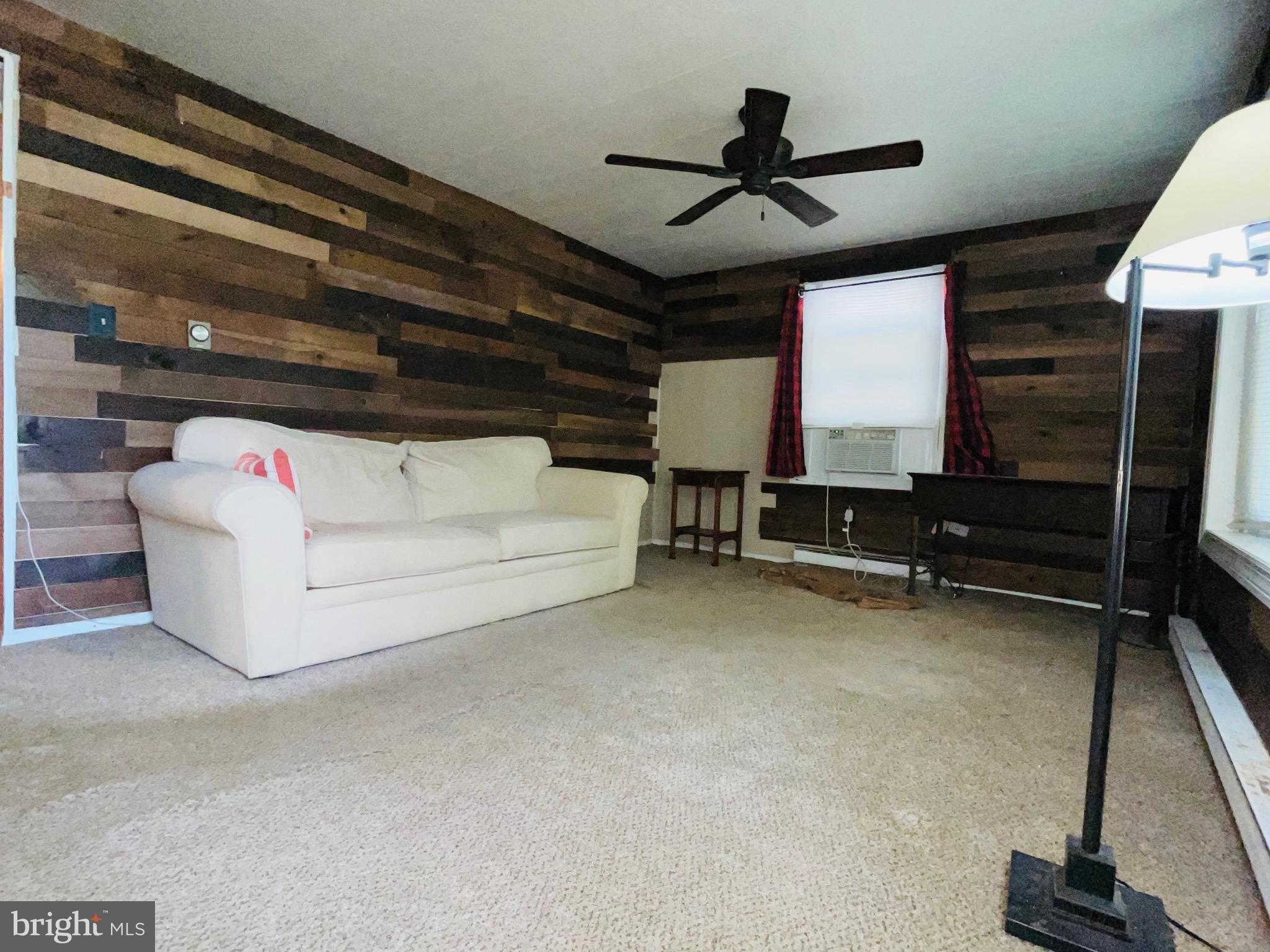Azalea Dr, Charles Town, WV 25414