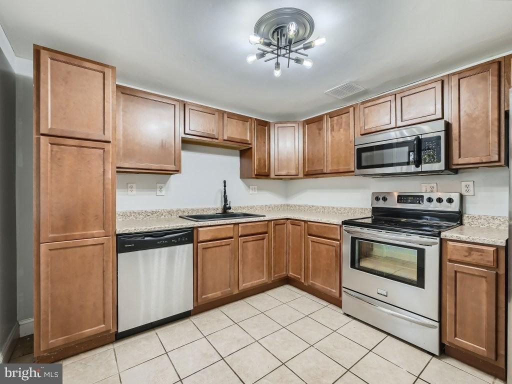 Lodge Farm Rd, Sparrows Point, MD 21219