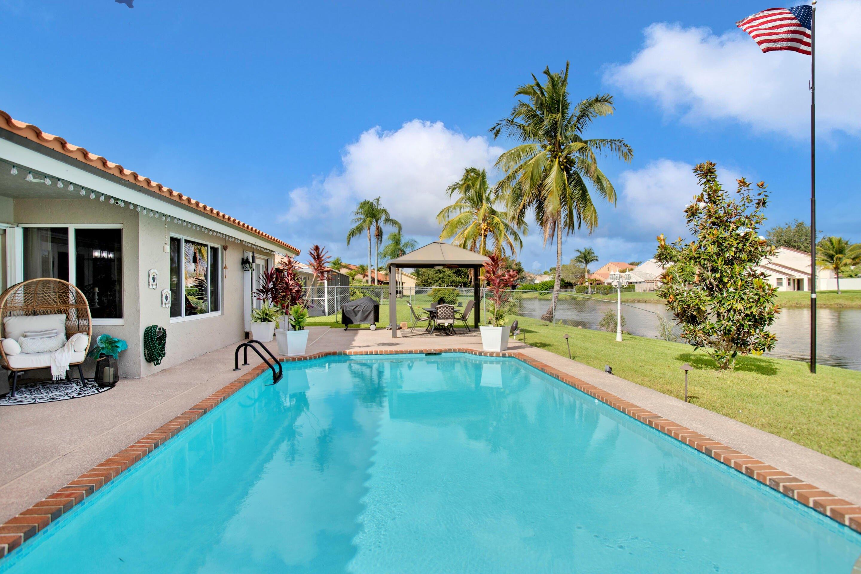 Featherstone Way, Davie, FL 33331