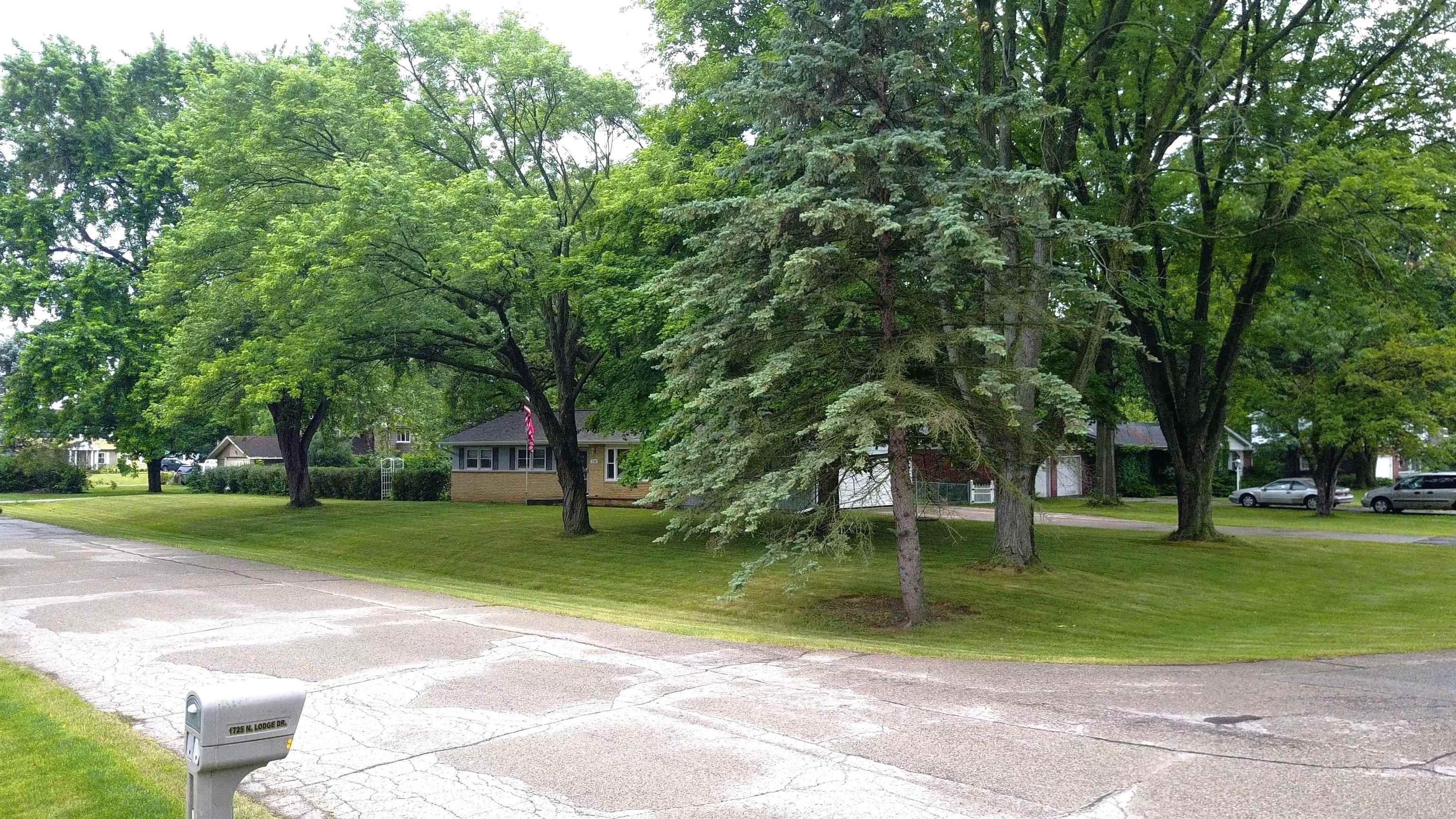 N Lodge Dr, Beloit, WI 53511