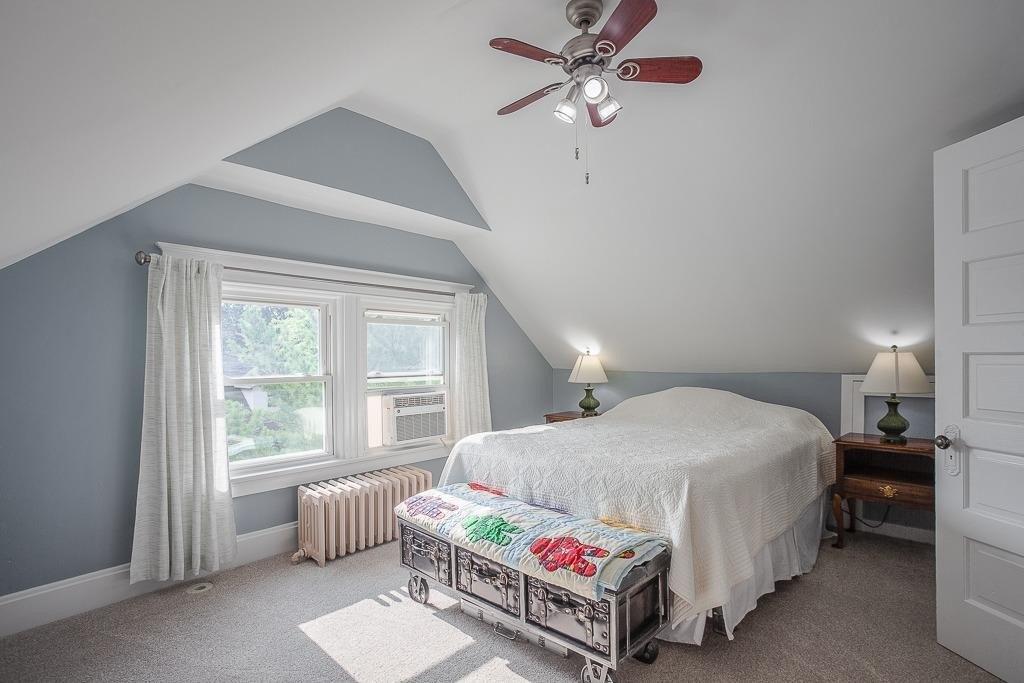 Eileen Dr, Cincinnati, OH 45209