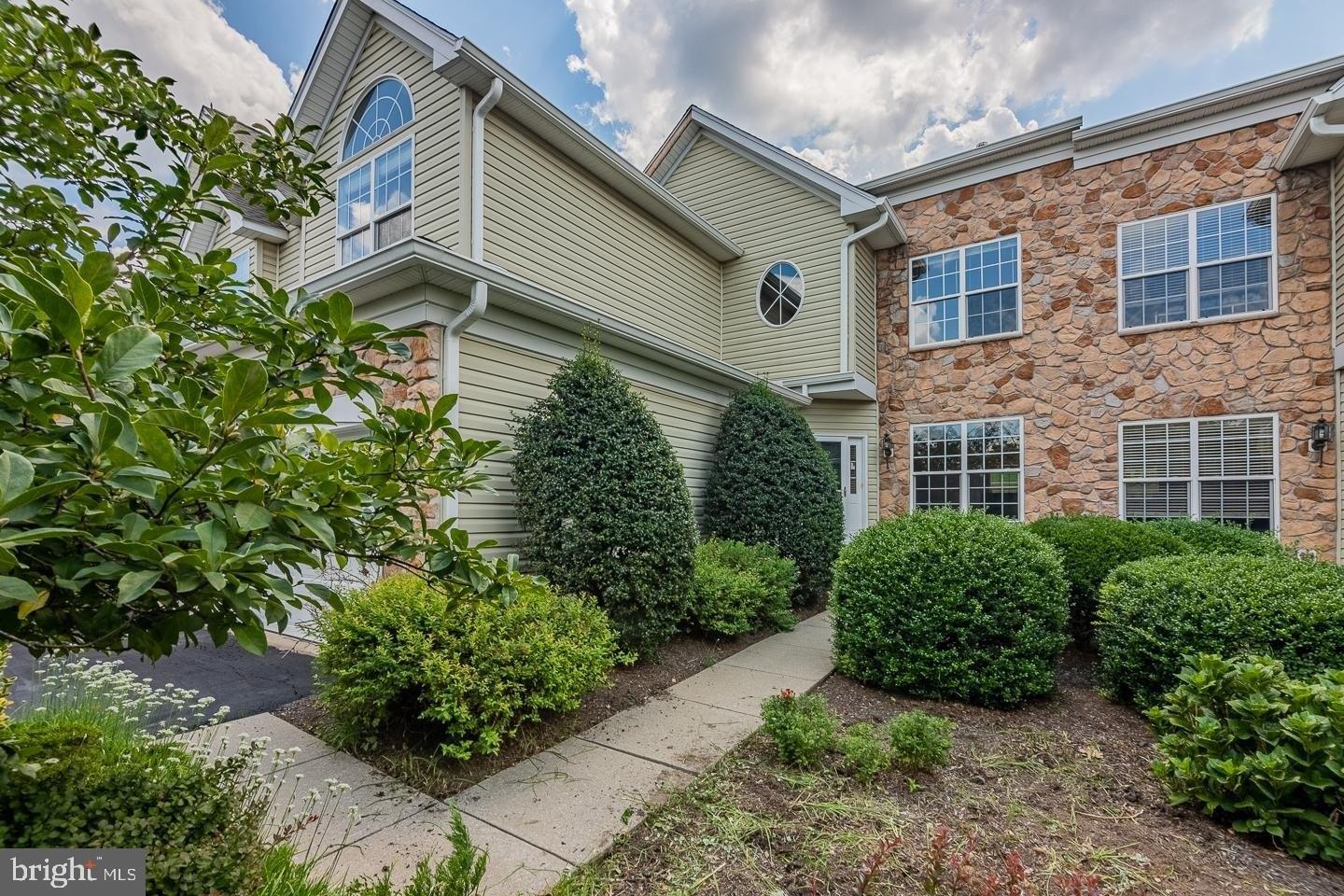 Silverbell Ct, West Chester, PA 19380