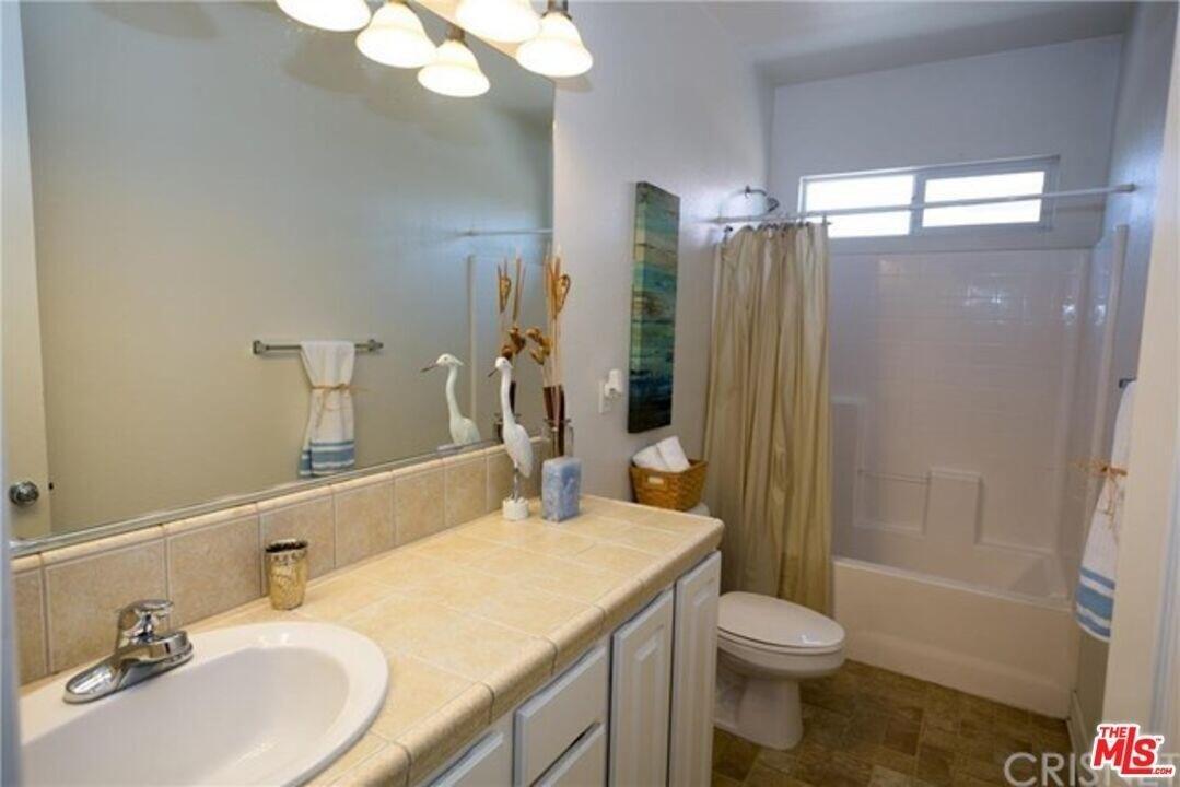 W Avenue K1, Lancaster, CA 93536
