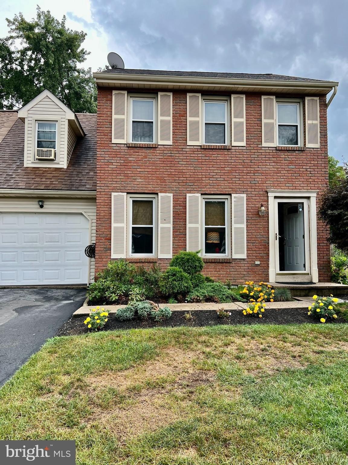 Windwood Pl, Lititz, PA 17543