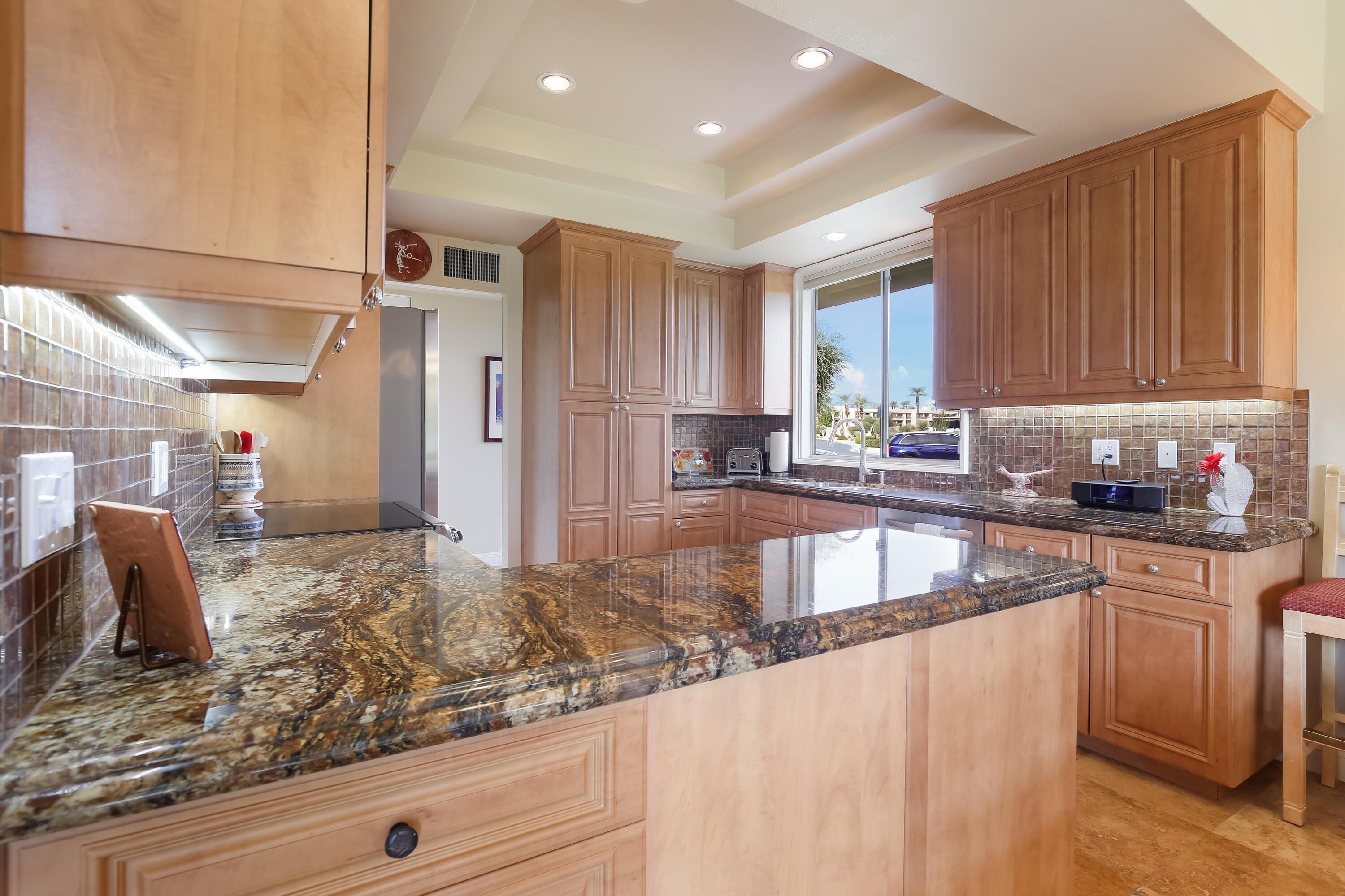 Sandpiper Dr, Indian Wells, CA 92210