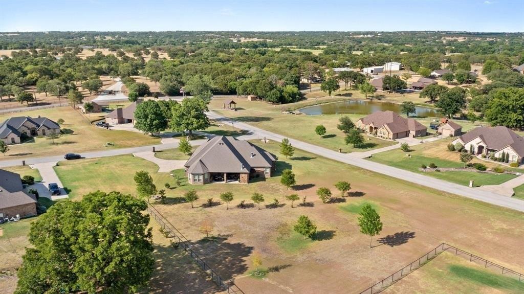 Big Oak Ln, Weatherford, TX 76085