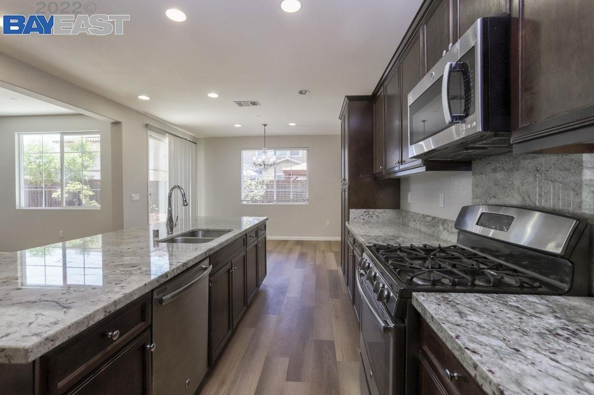 Hawkins St, Antioch, CA 94531