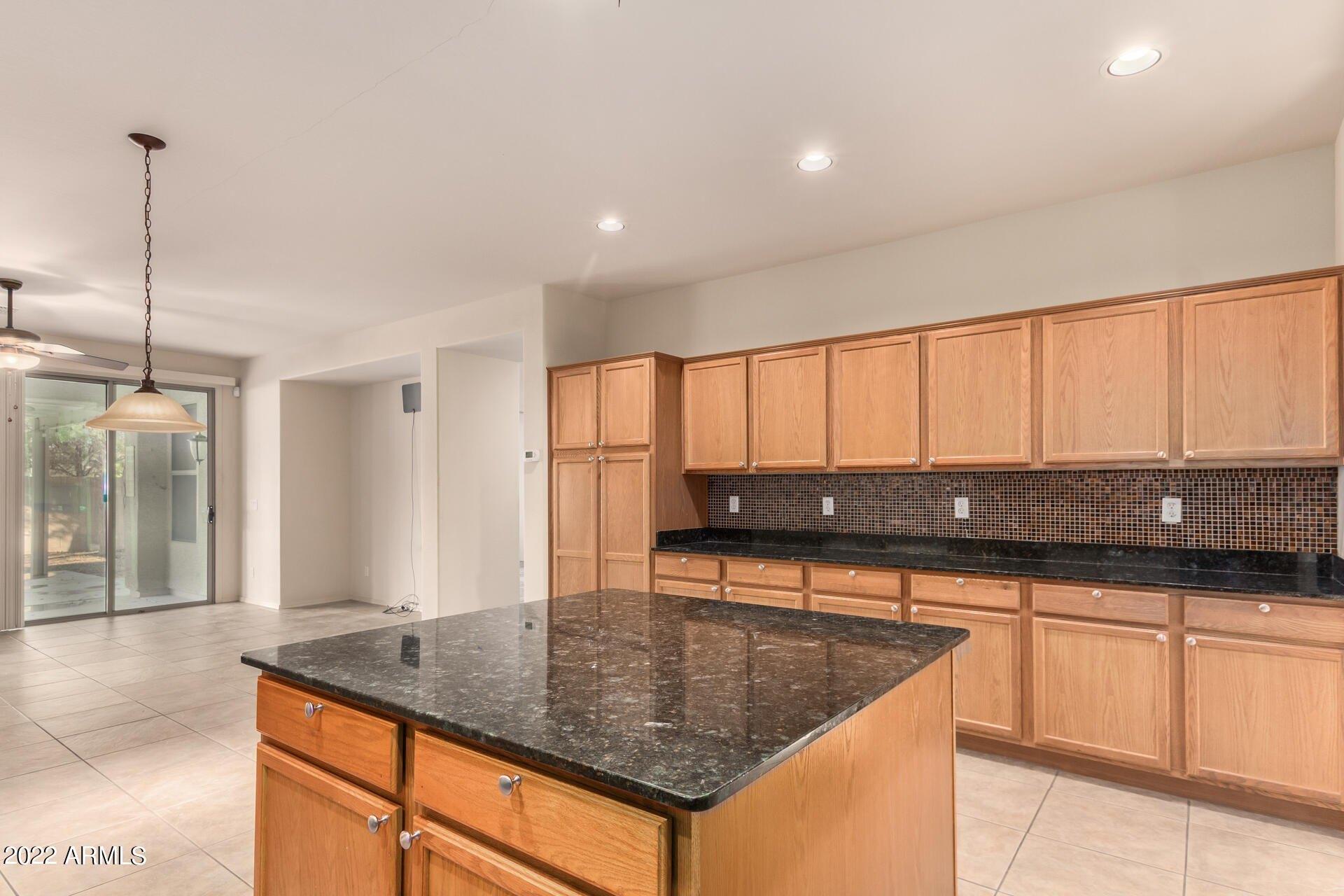 W Wisteria Pl, Chandler, AZ 85248