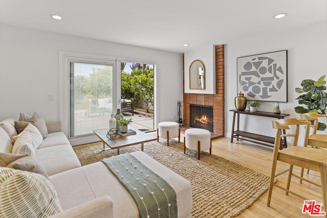 Sanford St, Los Angeles, CA 90066