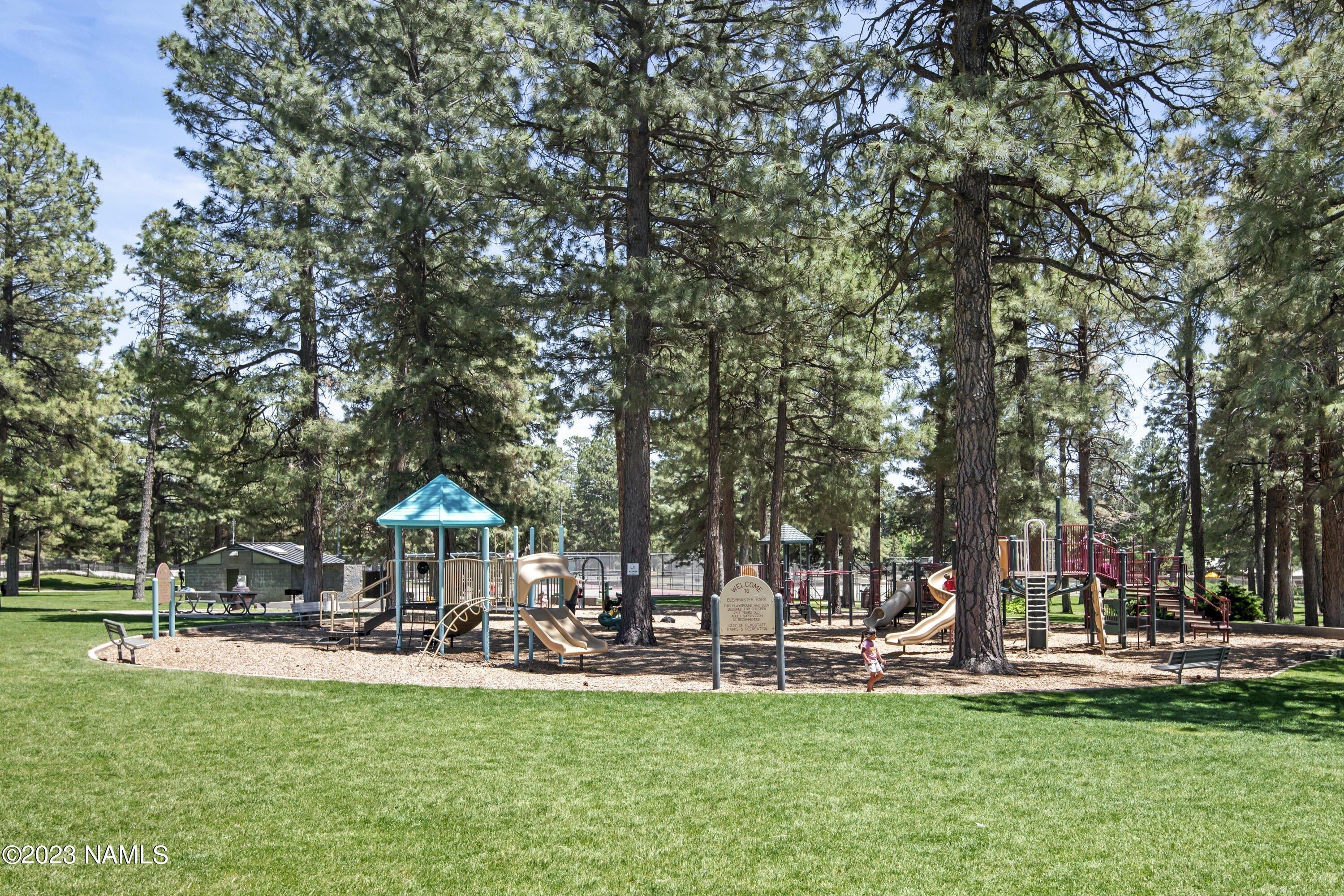 E Linda Vista Dr, Flagstaff, AZ 86004